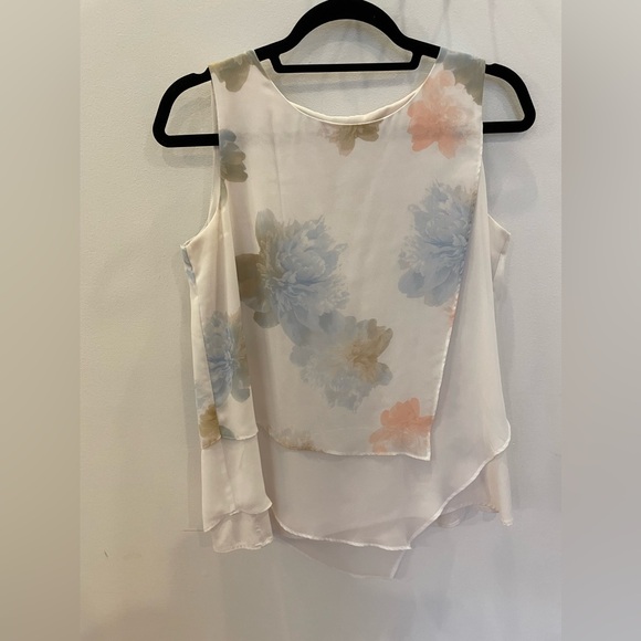 Calvin Klein Tops - Calvin Klein - Floral Shell / Blouse